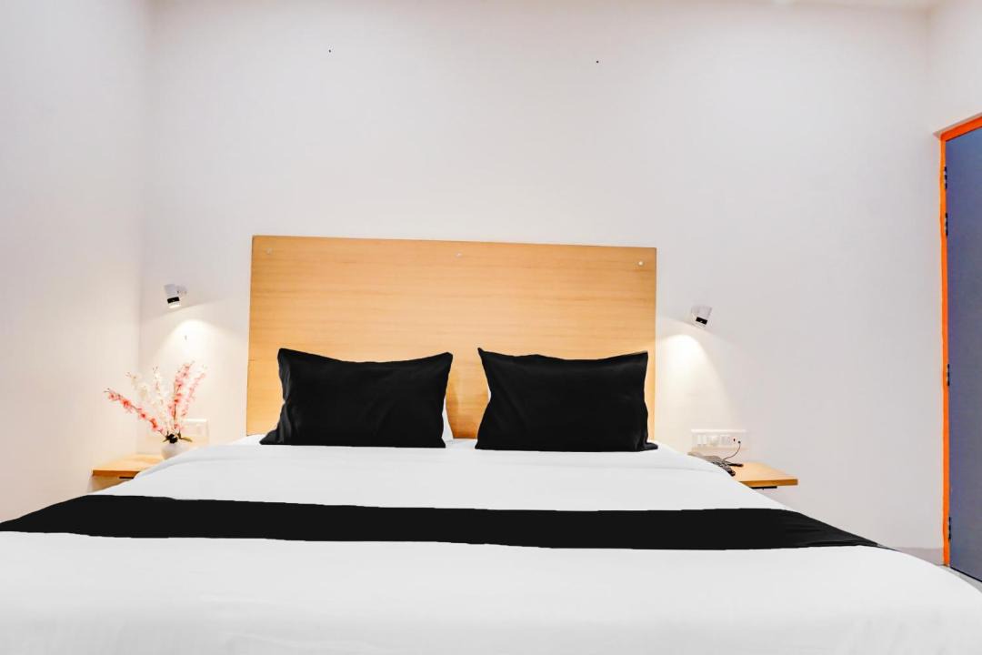 Photo of Bedroom in Hadapsar