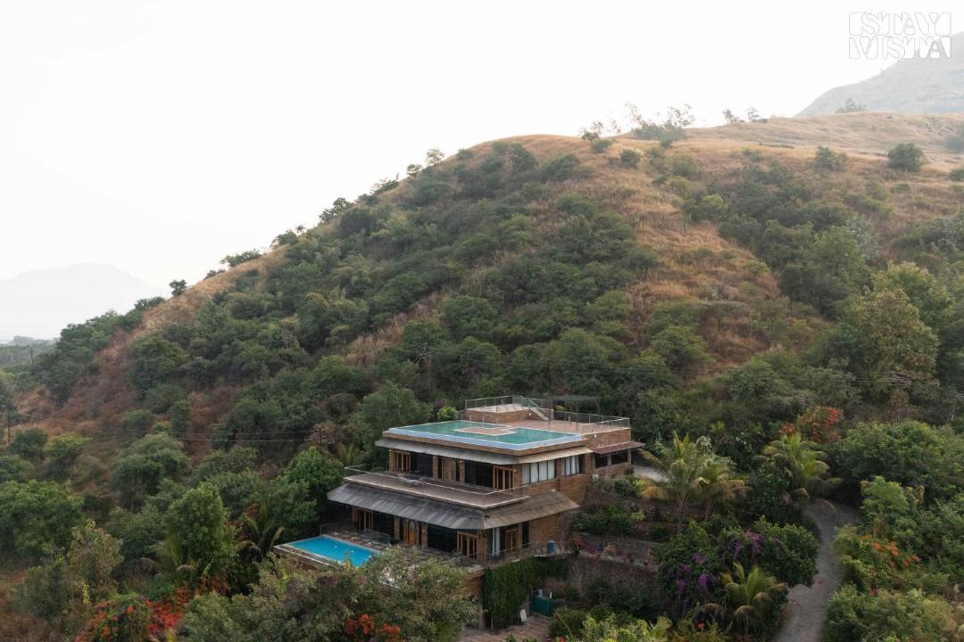 Photo of Others in Wai