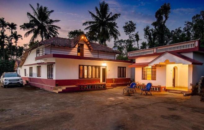 Photo of Buildings in Bhagamandala