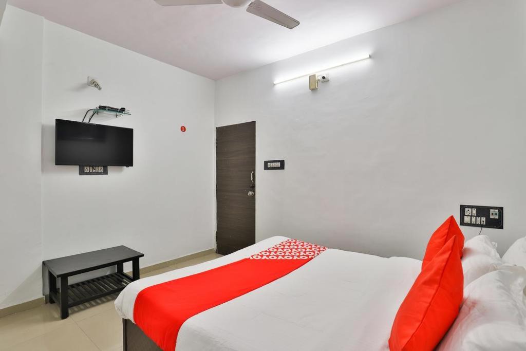 Photo of Bedroom in Kamrej