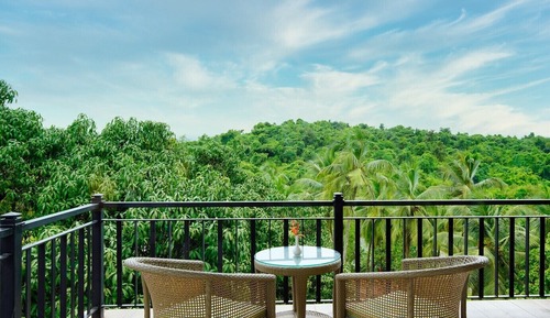 Tropical Suite