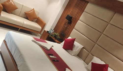 VIP 2 BED (A/C)