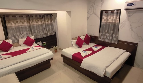 4 BED ROOM (NON-A/C)