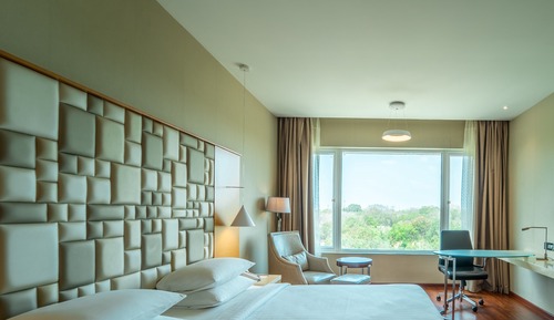 Premium Room, 1 King Bed, Smoking