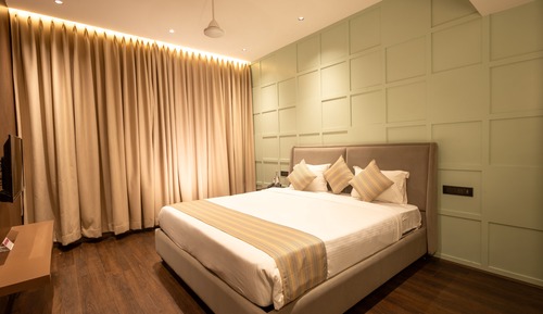 Luxury Room, City View