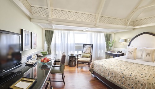 Taj Club City View King Bed
