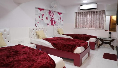 Double Room (Non AC)