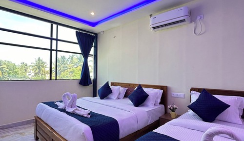 Family Studio Suite, City View