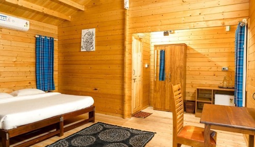 Deluxe Double Room, Balcony, Pool View