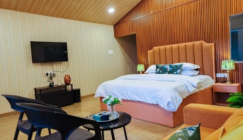 Suite, Valley View