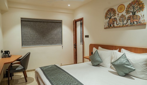 Premier Room