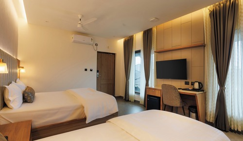 Superior Triple Room, Garden View
