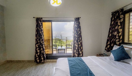 Valley View Room