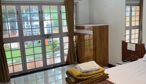 Gallery Double Room, Garden View
