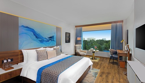 Deluxe Room, 1 King Bed