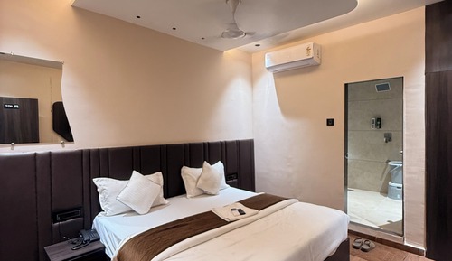 Luxury Double Room, 1 King Bed, City View