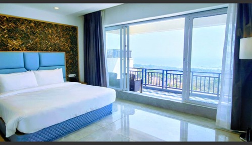 Sea View king Balcony suite