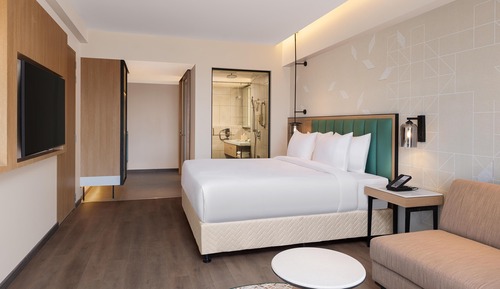 King guest room