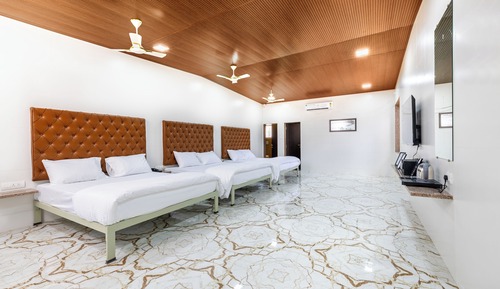Family Triple Room, Patio, Courtyard View