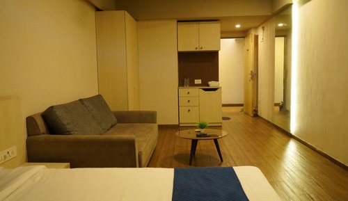 Deluxe Room, Balcony, Pool View