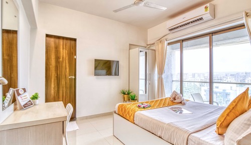 Luxury Apartment, Balcony, City View