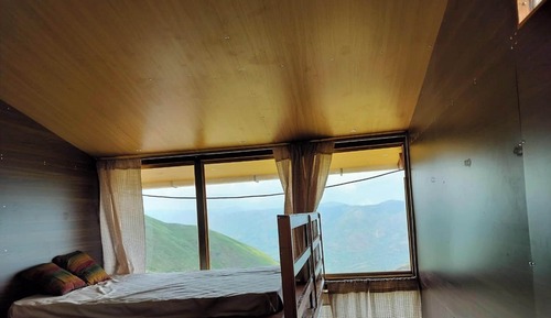 Deluxe House, Mountain View