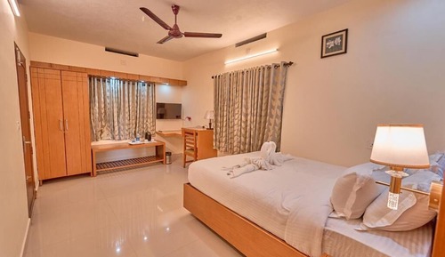 Grand Villa, 2 Queen Beds, Pool View