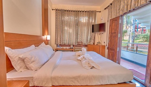 Basic Double Room, 1 Double Bed