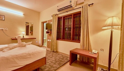Premium Double Room, 1 Queen Bed, Garden View
