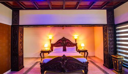 Deluxe Double Room (2 Adults + 1 Child)