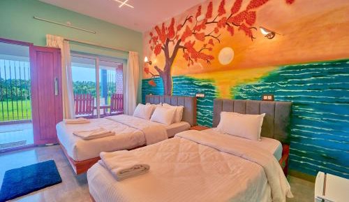 Deluxe Room with Balcony