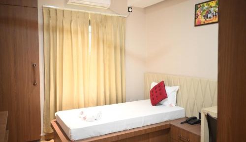 Deluxe Single Room