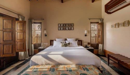 Junior Suite with Balcony