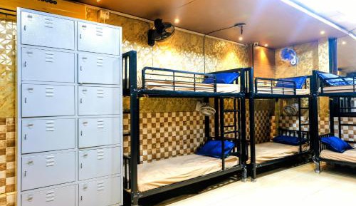 Bunk Bed in Mixed Dormitory Room