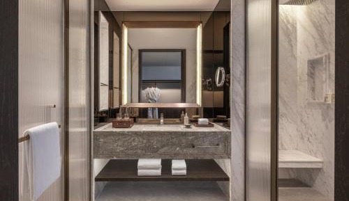 Premium King Room
