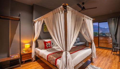 Deluxe Quadruple Room