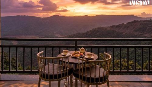 Royal Suite w/ Valley View 