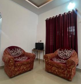 Villa with Garden View