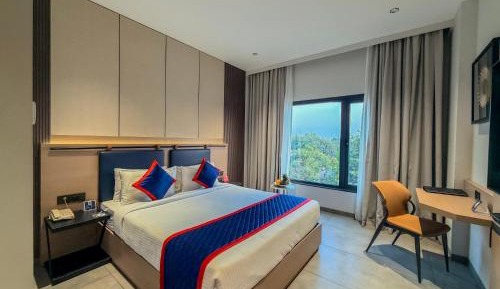 Deluxe Queen Room