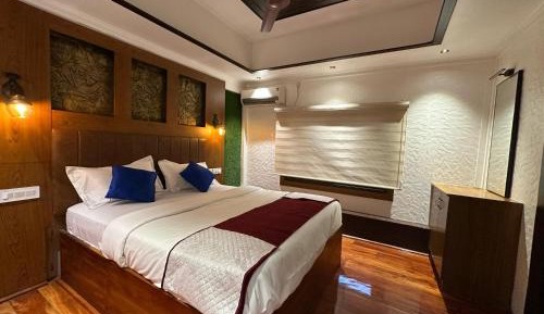 Three-Bedroom Suite