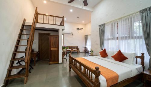 Fern Classic Premium One-Bedroom Villa with King Bed and Mountain View