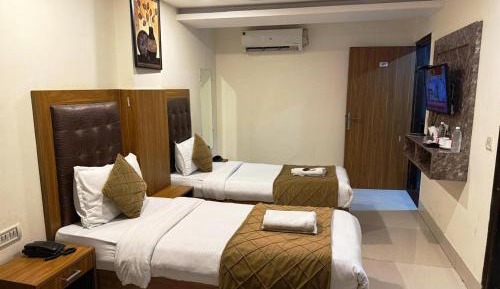 Large Twin Room