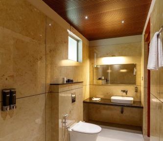 Quadruple Room with Private Bathroom