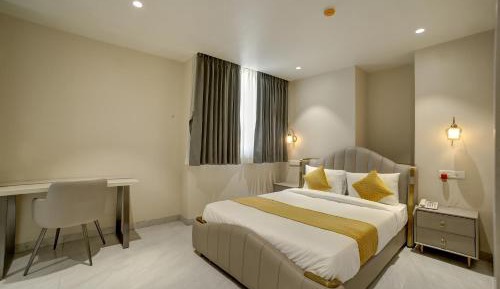Queen Room