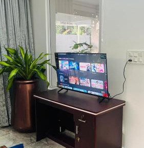 One-Bedroom Apartment with Garden