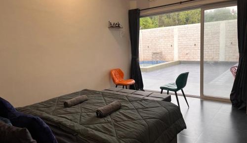 Double Room with Pool View