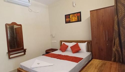 Deluxe Queen Room