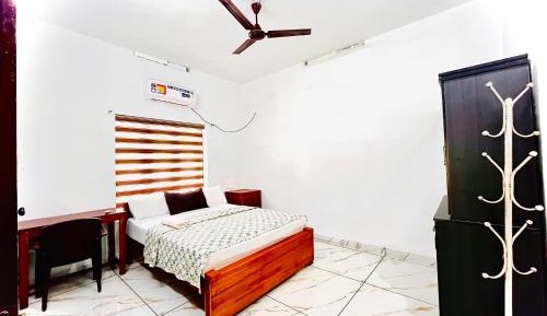 Deluxe Double Room (2 Adults + 1 Child)