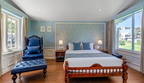 Suite with Garden View