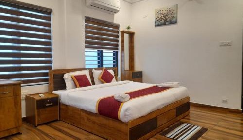 One-Bedroom Apartment with Balcony and Mountain View  